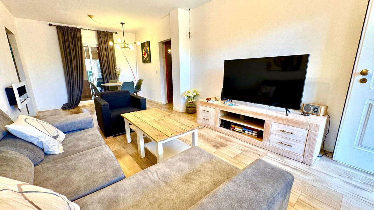 For sale - 2 Bedroom 2 Bathroom Apartment - Middle Floor Apartment in Santa Pola - Gran Alacant  - Alicante