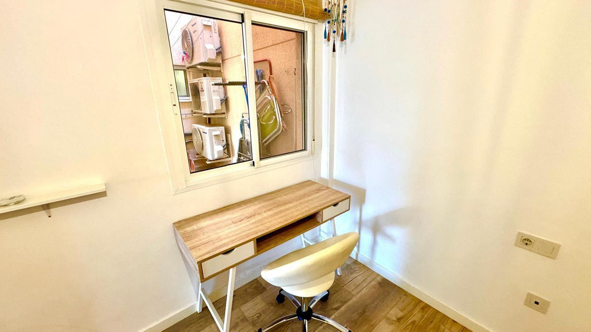 For sale - 2 Bedroom 2 Bathroom Apartment - Middle Floor Apartment in Santa Pola - Gran Alacant  - Alicante