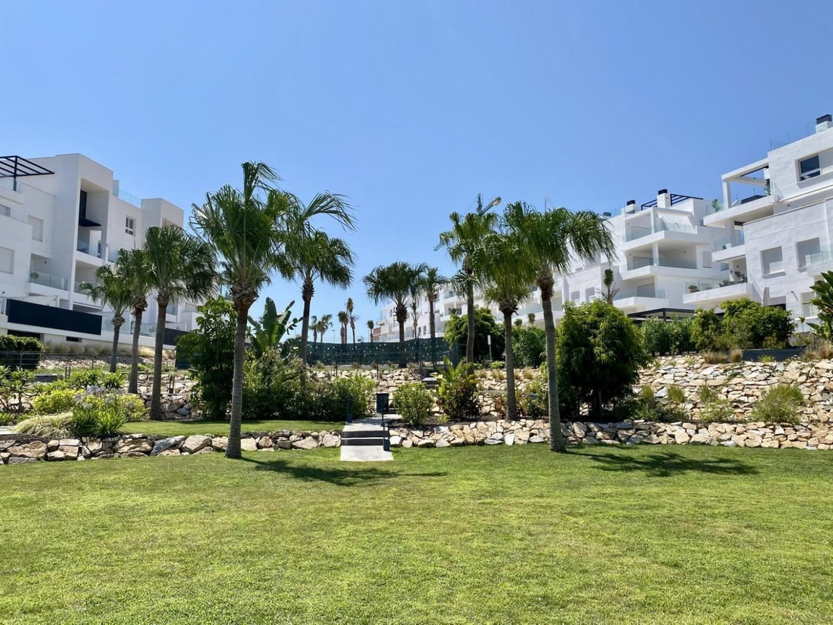 For sale - 3 Bedroom 2 Bathroom Apartment - Middle Floor Apartment in Orihuela - Los Balcones  - Alicante