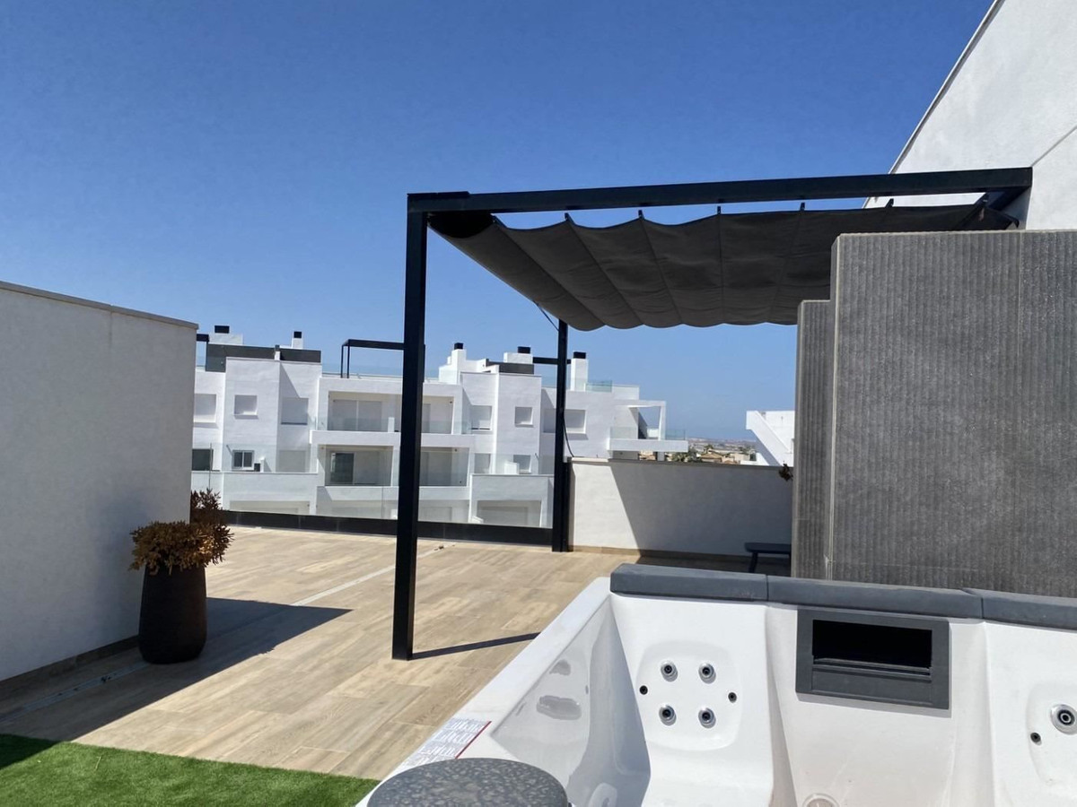 For sale - 3 Bedroom 2 Bathroom Apartment - Middle Floor Apartment in Orihuela - Los Balcones  - Alicante