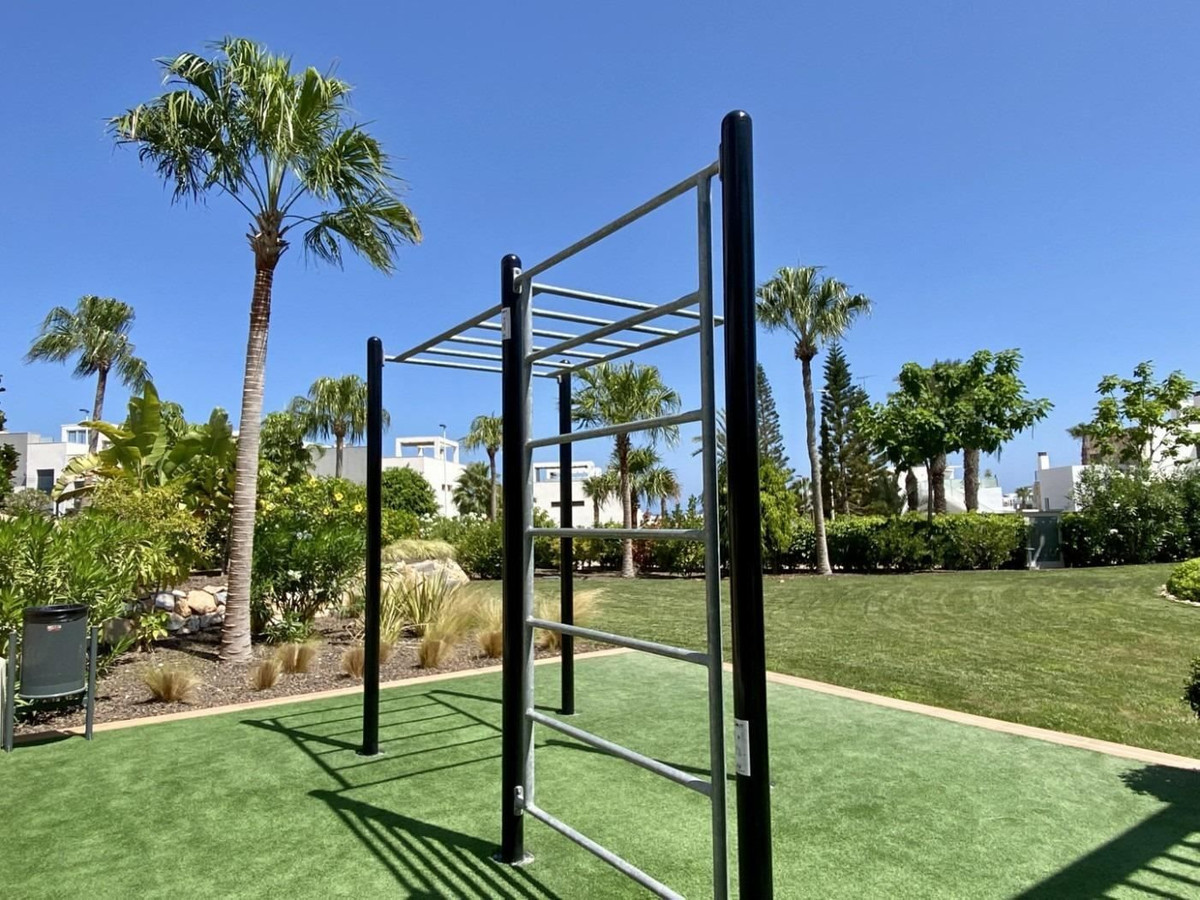 For sale - 3 Bedroom 2 Bathroom Apartment - Middle Floor Apartment in Orihuela - Los Balcones  - Alicante