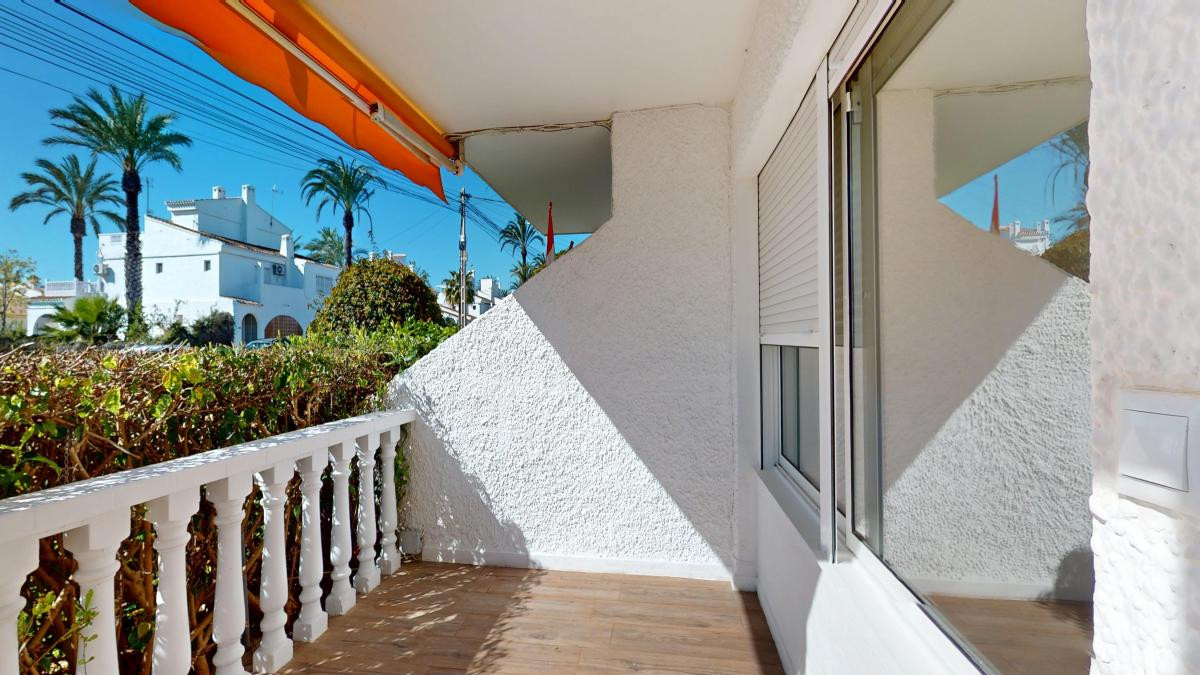 For sale - 2 Bedroom 1 Bathroom Apartment - Ground Floor Apartment in Orihuela - Villamartin  - Alicante