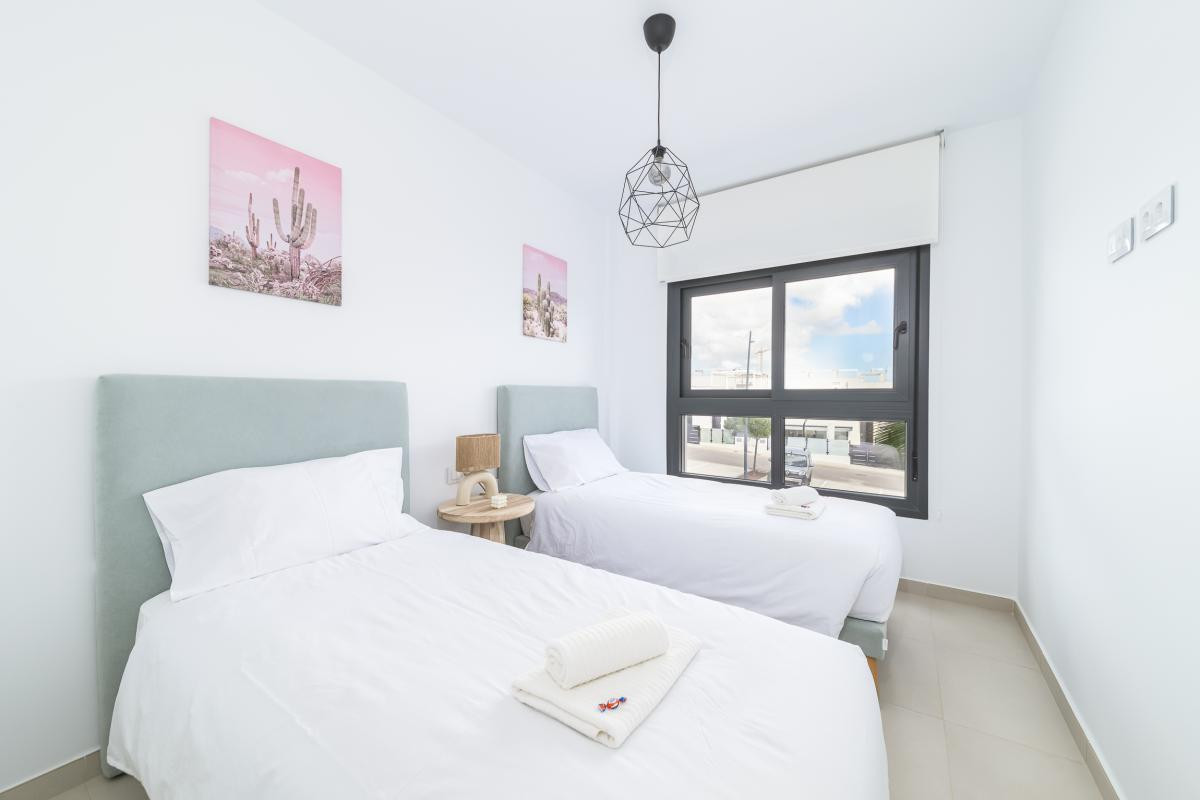 For sale - 3 Bedroom 2 Bathroom Apartment - Middle Floor Apartment in Pilar de la Horadada - Pilar de la Horadada Centro  - Alicante