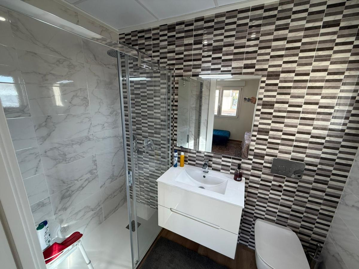 For sale - 3 Bedroom 3 Bathroom House - Detached Villa in Los Montesinos - Los Montesinos Centro  - Alicante