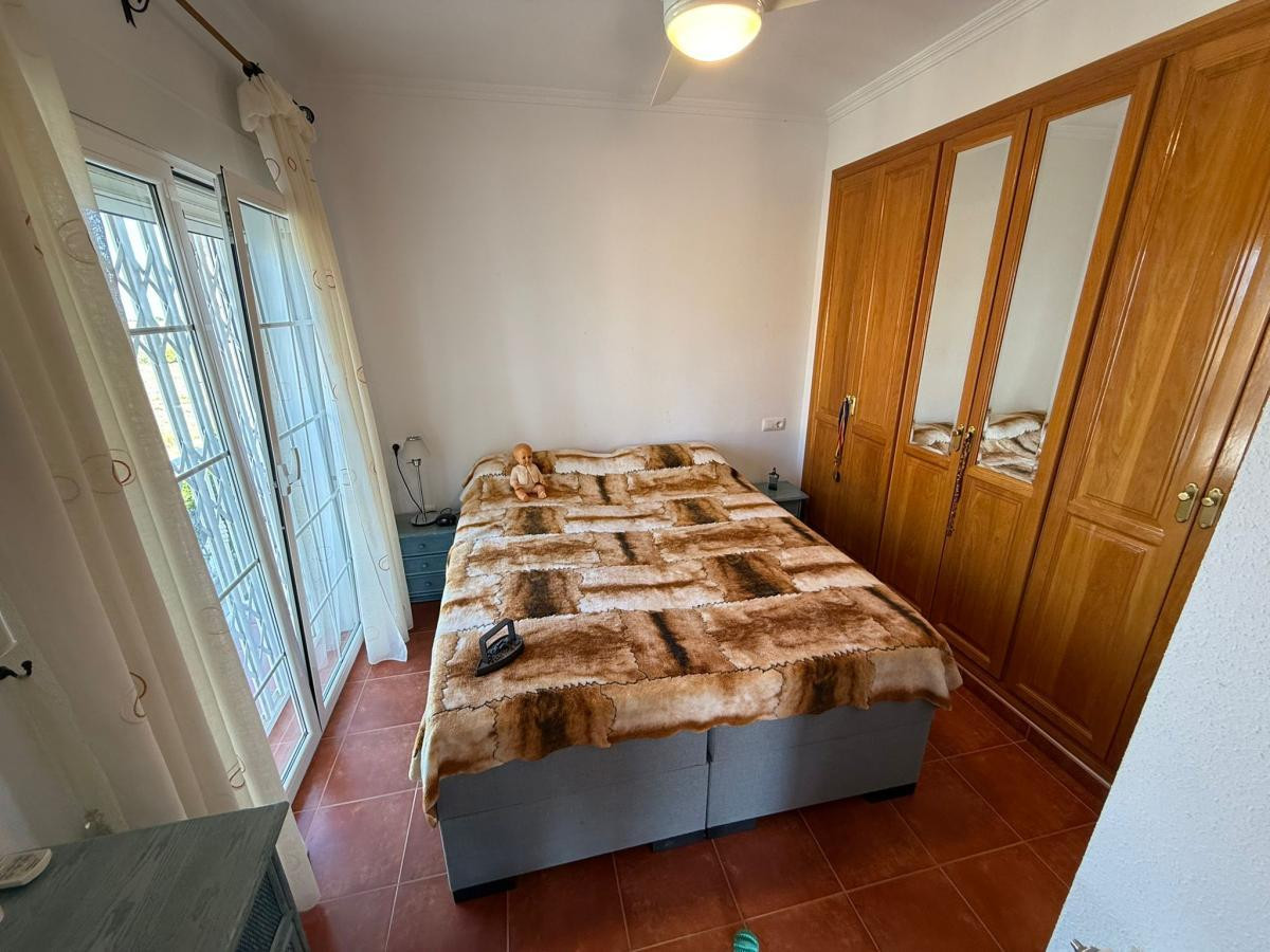 For sale - 3 Bedroom 2 Bathroom House - Detached Villa in San Miguel de Salinas - San Miguel de Salinas Centro  - Alicante