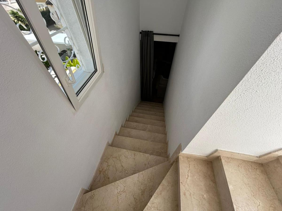 For sale - 3 Bedroom 3 Bathroom House - Detached Villa in San Miguel de Salinas - San Miguel de Salinas Centro  - Alicante