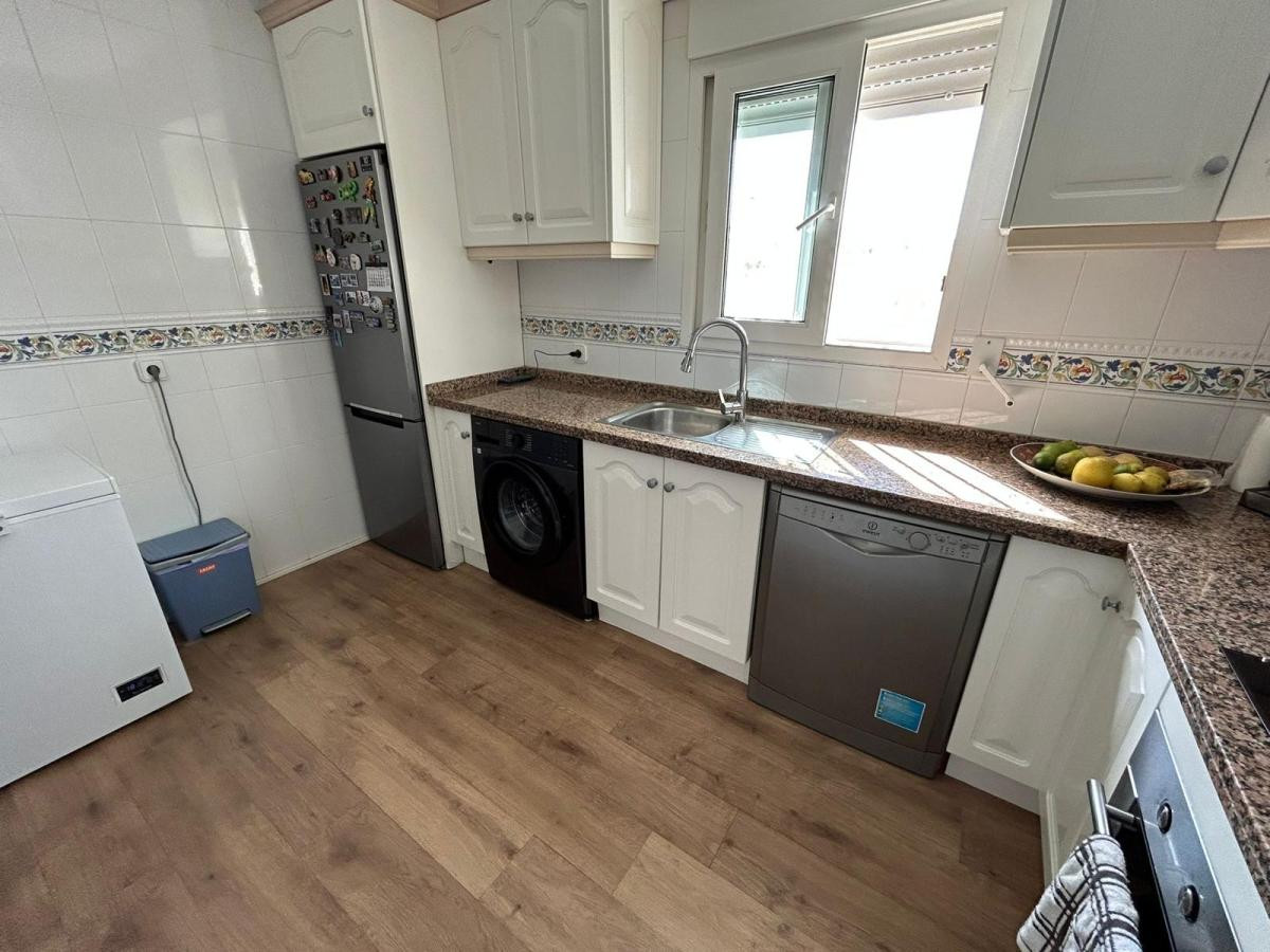 For sale - 3 Bedroom 3 Bathroom House - Detached Villa in San Miguel de Salinas - San Miguel de Salinas Centro  - Alicante