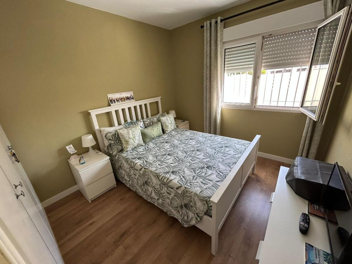 For sale - 3 Bedroom 3 Bathroom House - Detached Villa in San Miguel de Salinas - San Miguel de Salinas Centro  - Alicante