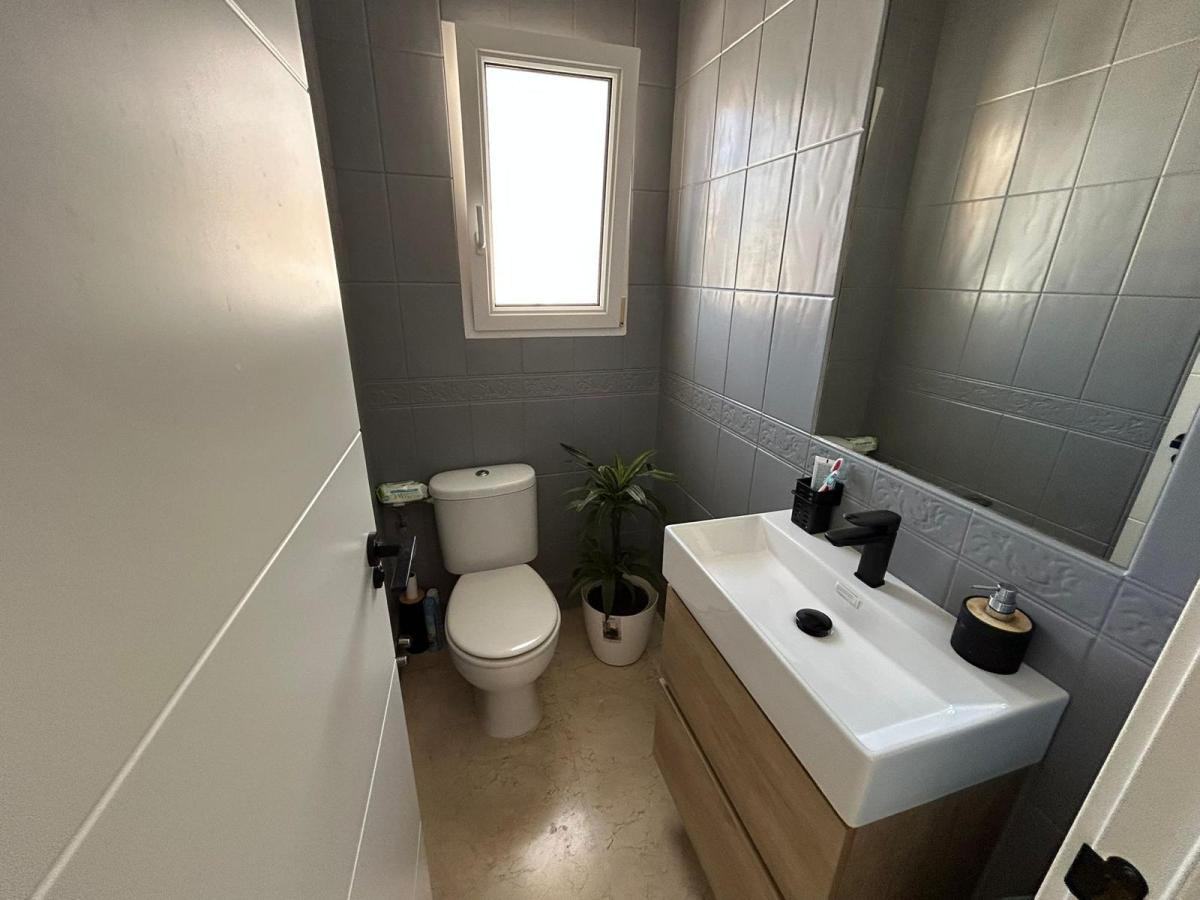 For sale - 3 Bedroom 3 Bathroom House - Detached Villa in San Miguel de Salinas - San Miguel de Salinas Centro  - Alicante