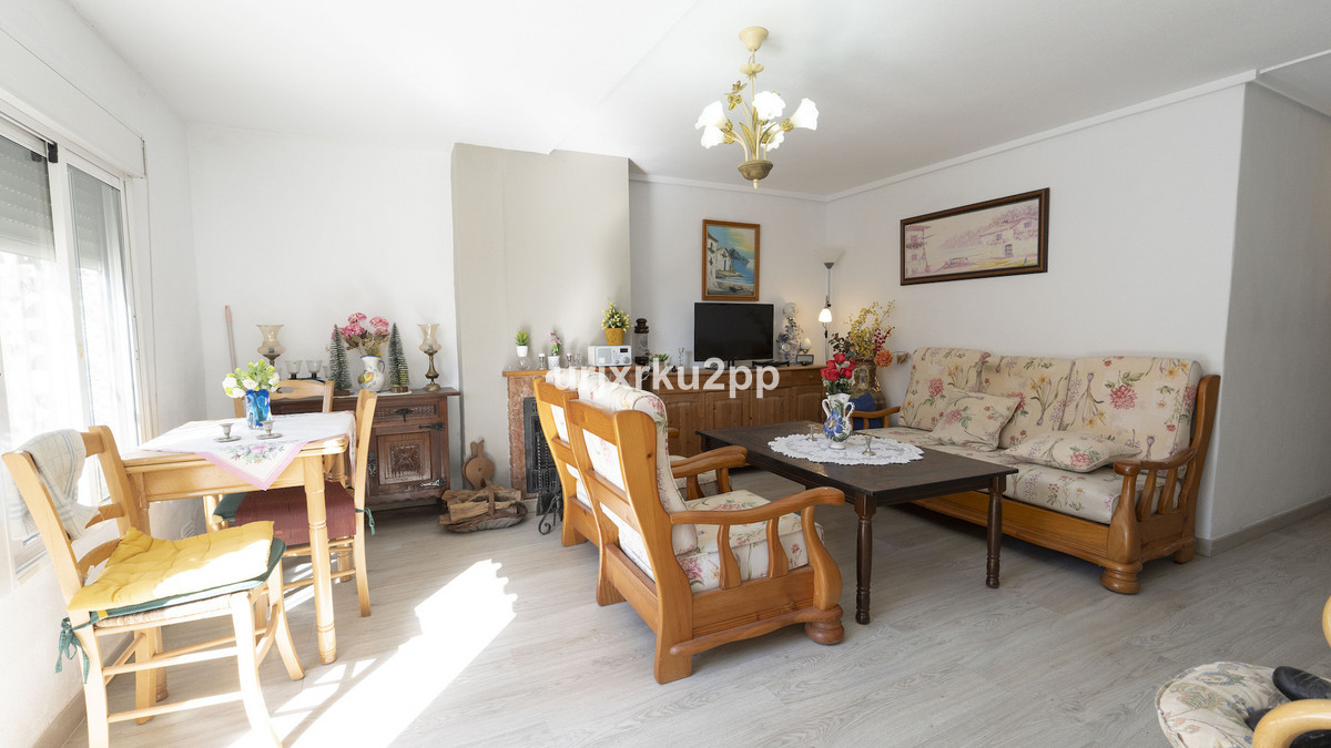 For sale - 3 Bedroom 2 Bathroom House - Townhouse in Torrevieja - Torrevieja Centro  - Alicante