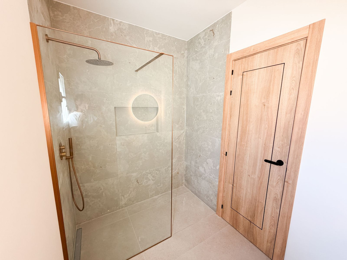 For sale - 2 Bedroom 2 Bathroom House - Detached Villa in Orihuela - Playa Flamenca  - Alicante