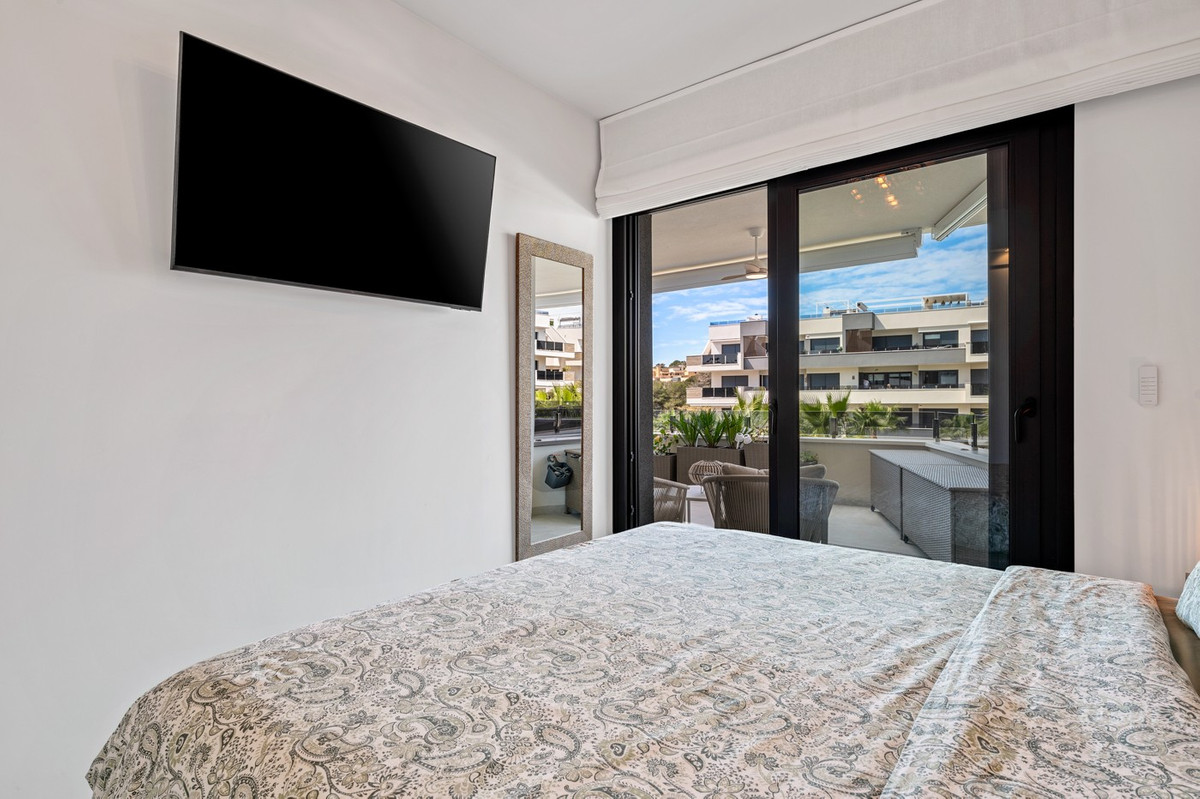 For sale - 2 Bedroom 2 Bathroom Apartment - Middle Floor Apartment in Orihuela - Los Altos  - Alicante