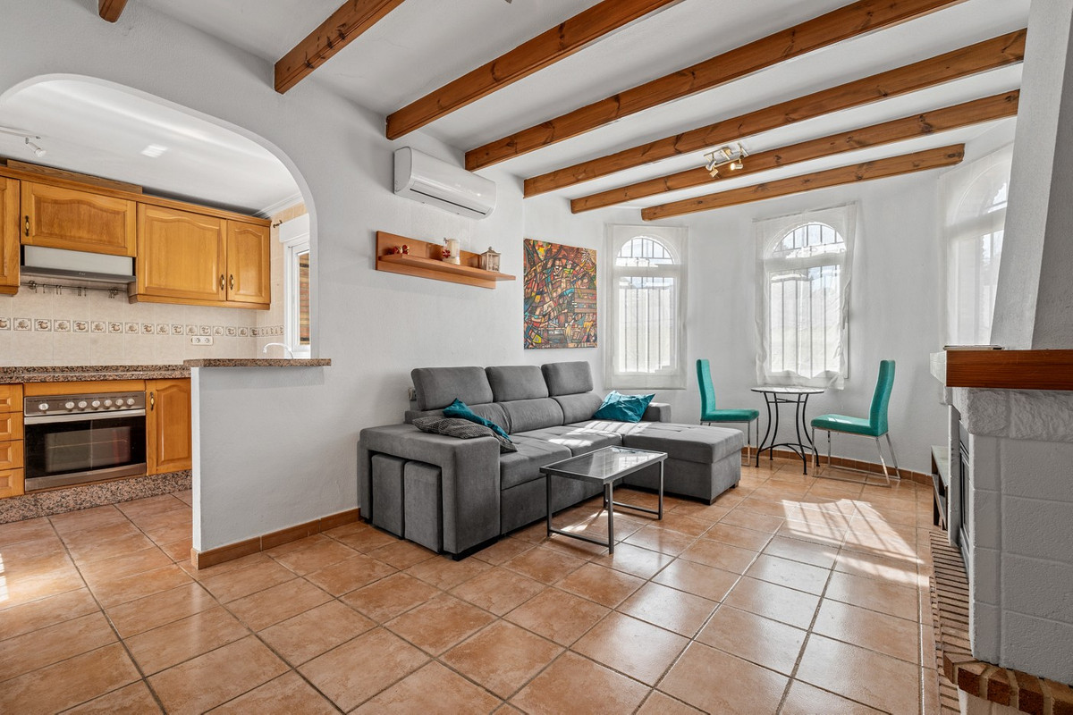 For sale - 3 Bedroom 1 Bathroom House - Detached Villa in Orihuela - Orihuela Costa  - Alicante