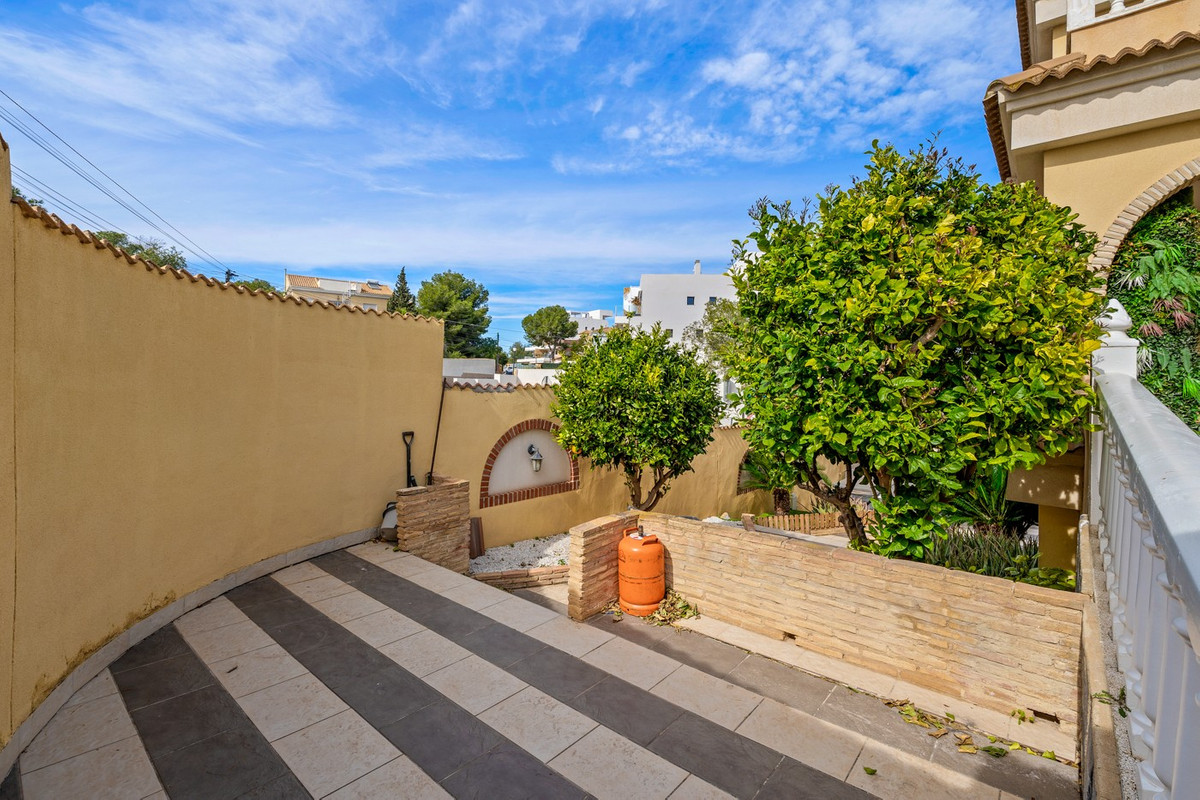 For sale - 3 Bedroom 1 Bathroom House - Detached Villa in Orihuela - Orihuela Costa  - Alicante