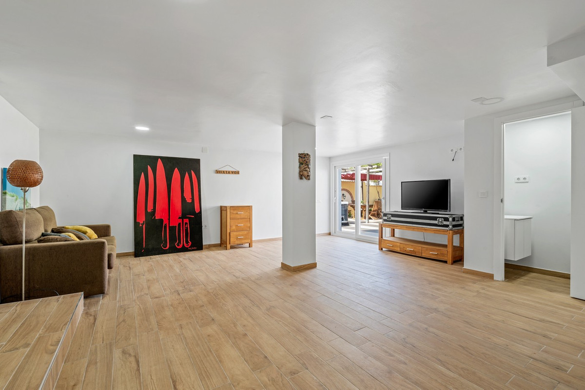 For sale - 3 Bedroom 1 Bathroom House - Detached Villa in Orihuela - Orihuela Costa  - Alicante