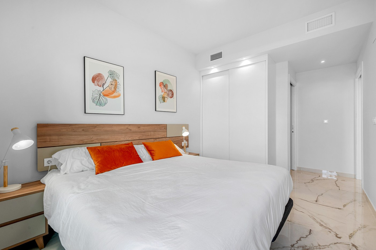 For sale - 2 Bedroom 2 Bathroom Apartment - Ground Floor Apartment in Orihuela - Los Altos  - Alicante