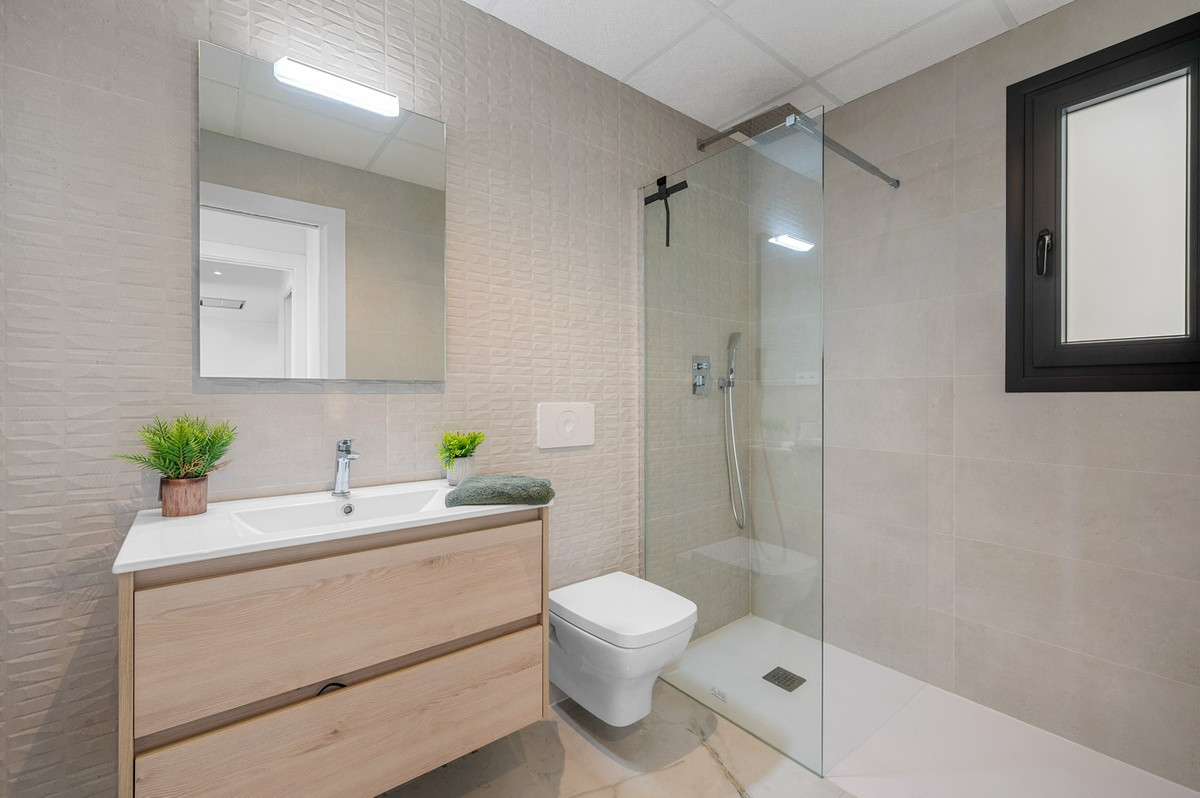 For sale - 2 Bedroom 2 Bathroom Apartment - Ground Floor Apartment in Orihuela - Los Altos  - Alicante