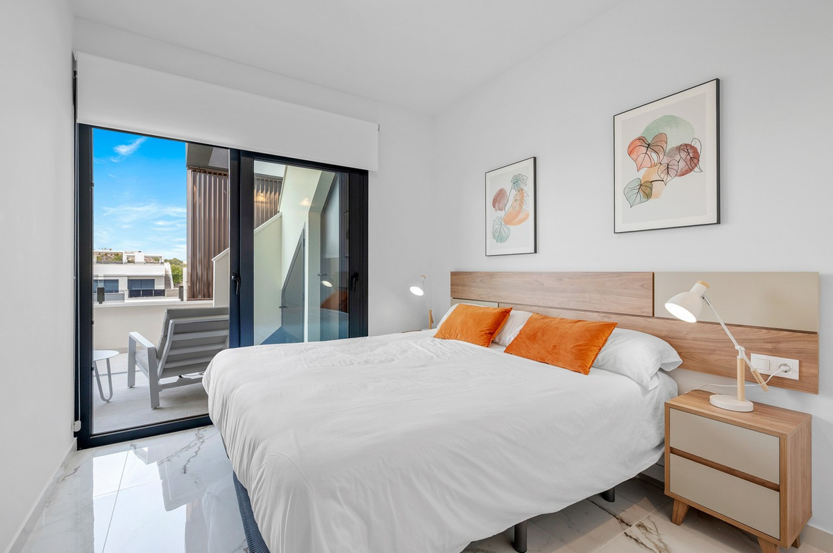 For sale - 2 Bedroom 2 Bathroom Apartment - Ground Floor Apartment in Orihuela - Los Altos  - Alicante