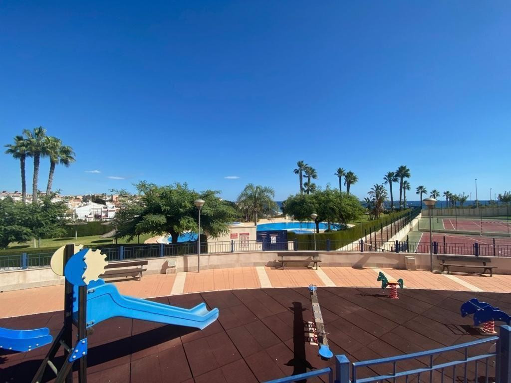 For sale - 2 Bedroom 1 Bathroom Apartment - Ground Floor Apartment in Orihuela - Mil Palmeras  - Alicante