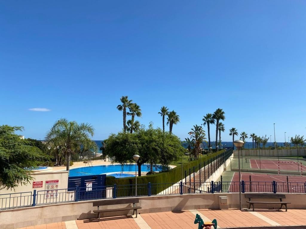 For sale - 2 Bedroom 1 Bathroom Apartment - Ground Floor Apartment in Orihuela - Mil Palmeras  - Alicante