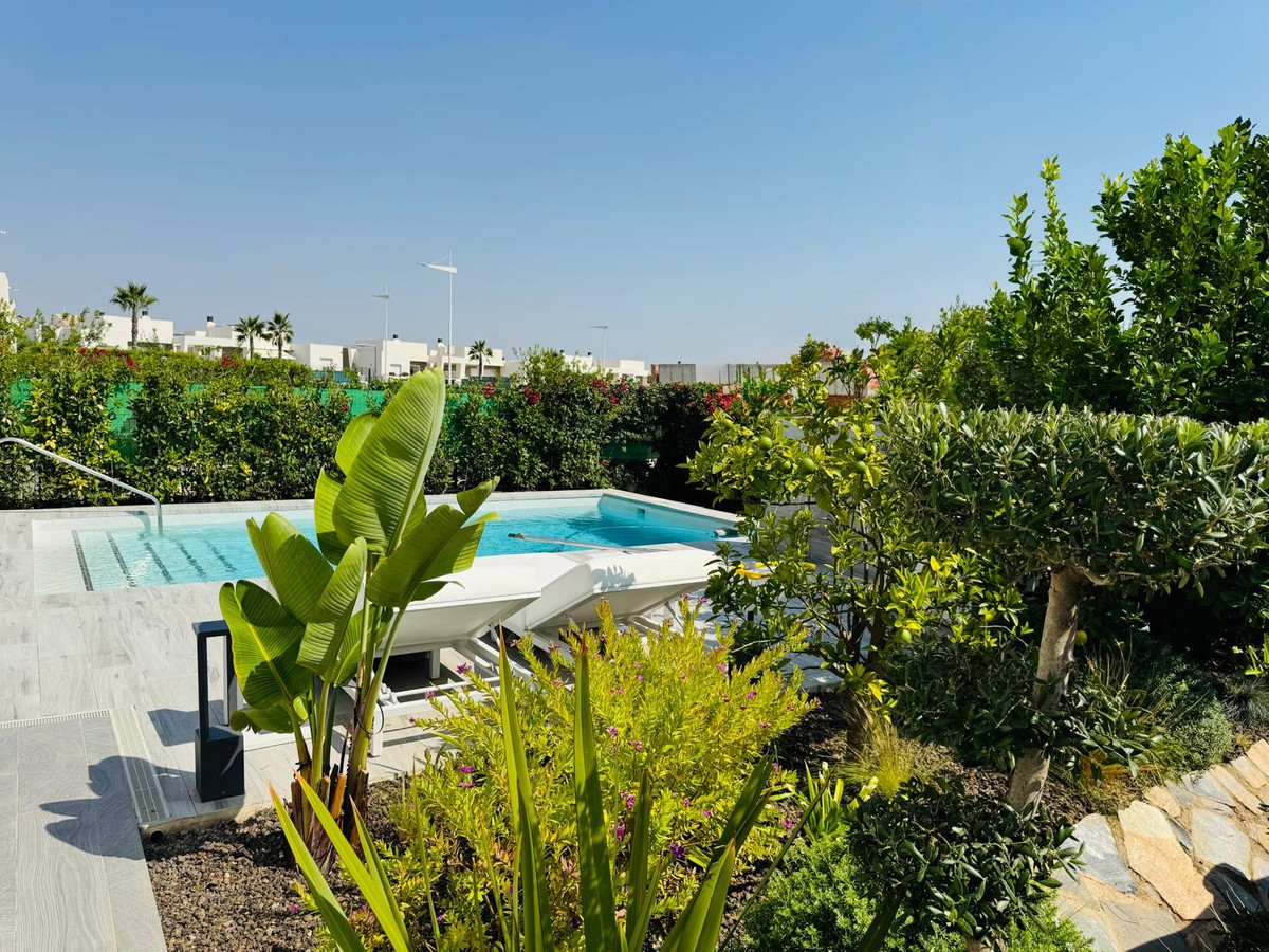 For sale - 2 Bedroom 2 Bathroom House - Detached Villa in Algorfa - La Finca Golf  - Alicante