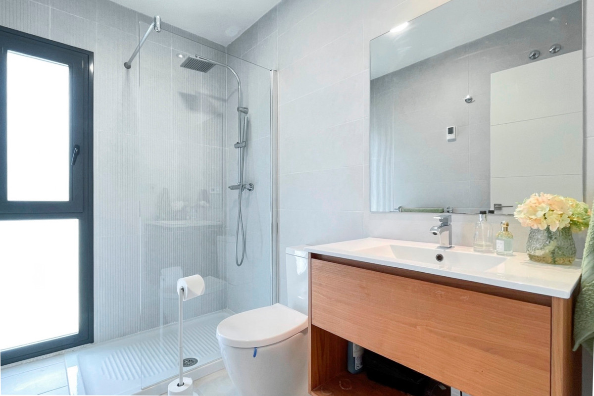 For sale - 2 Bedroom 2 Bathroom House - Detached Villa in Rojales - Rojales Centro  - Alicante