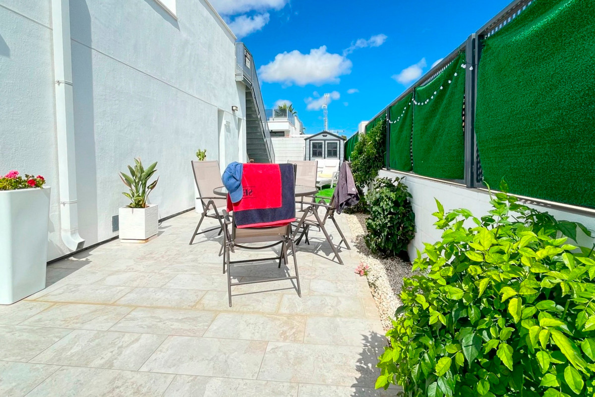 For sale - 2 Bedroom 2 Bathroom House - Detached Villa in Rojales - Rojales Centro  - Alicante