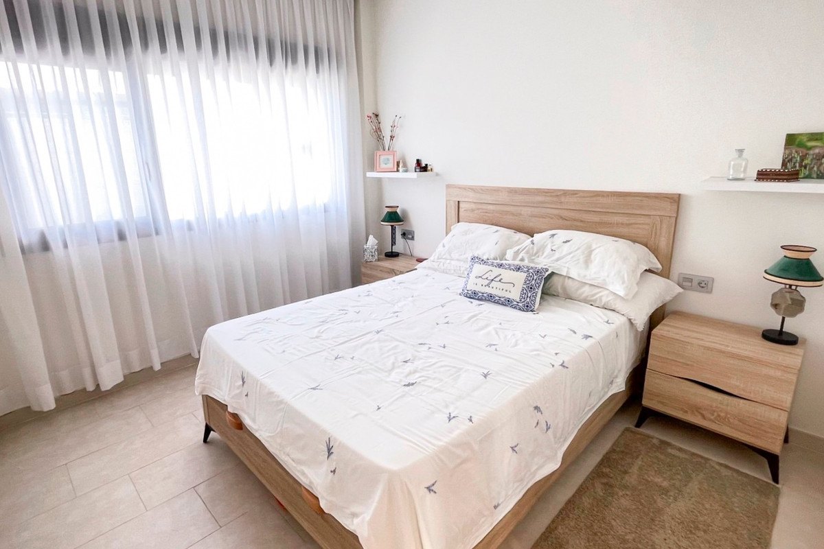 For sale - 2 Bedroom 2 Bathroom House - Detached Villa in Rojales - Rojales Centro  - Alicante