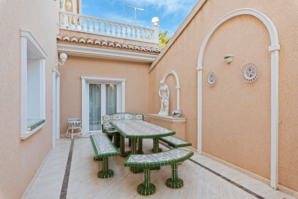 For sale - 5 Bedroom 3 Bathroom House - Townhouse in Rojales - Dona Pepa  - Alicante