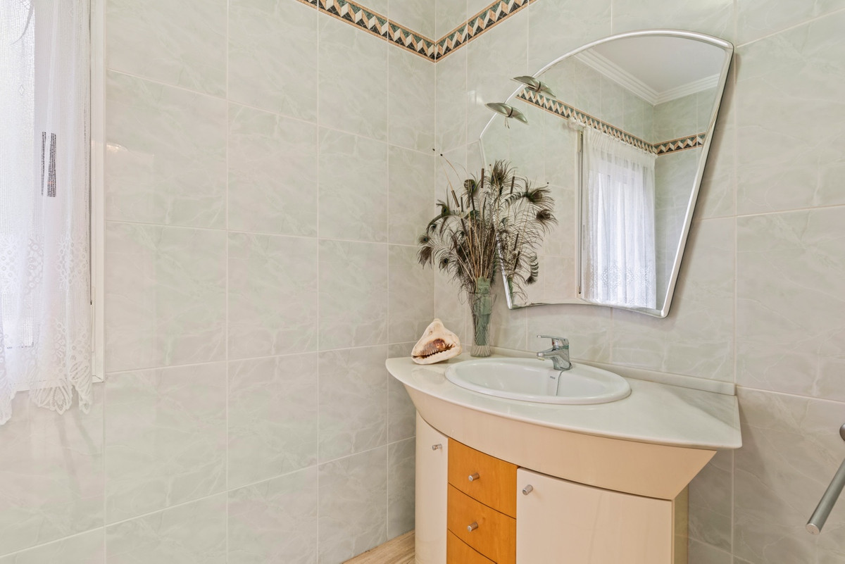 For sale - 5 Bedroom 3 Bathroom House - Townhouse in Rojales - Dona Pepa  - Alicante