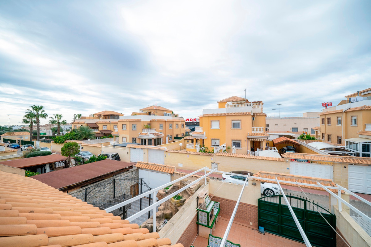 For sale - 2 Bedroom 2 Bathroom House - Townhouse in Rojales - Ciudad Quesada  - Alicante