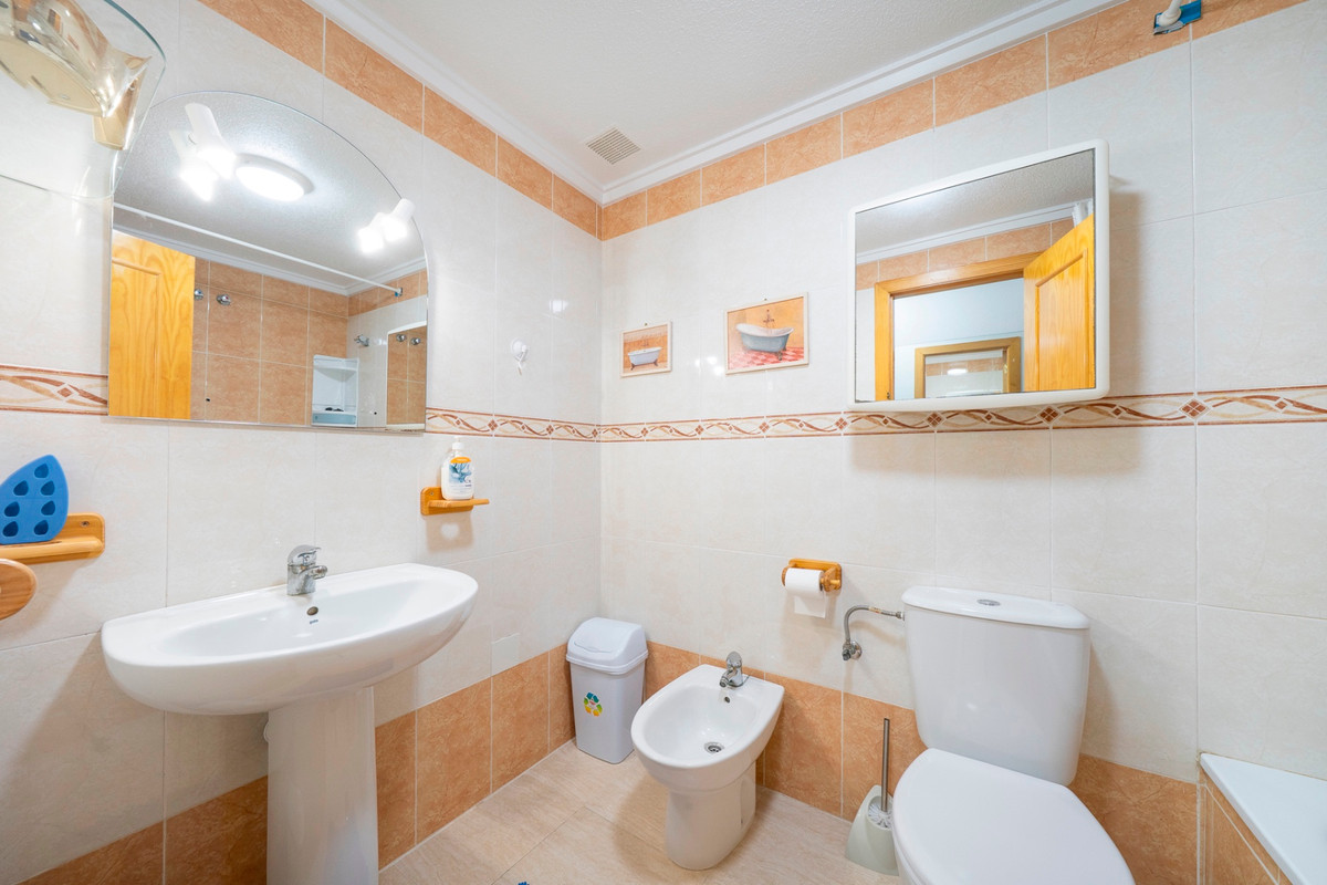 For sale - 2 Bedroom 2 Bathroom House - Townhouse in Rojales - Ciudad Quesada  - Alicante