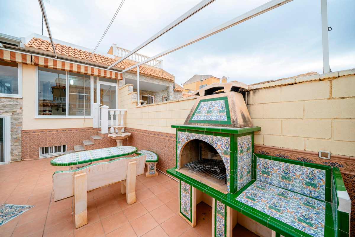 For sale - 2 Bedroom 2 Bathroom House - Townhouse in Rojales - Ciudad Quesada  - Alicante