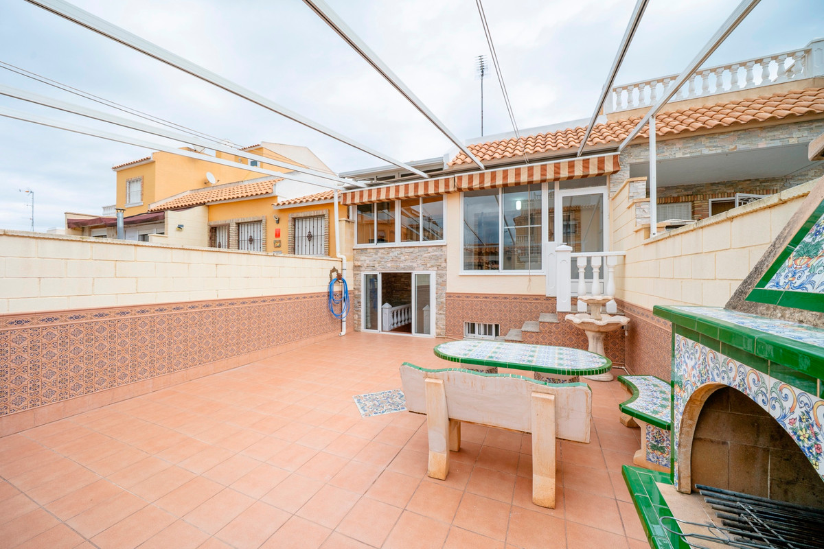 For sale - 2 Bedroom 2 Bathroom House - Townhouse in Rojales - Ciudad Quesada  - Alicante