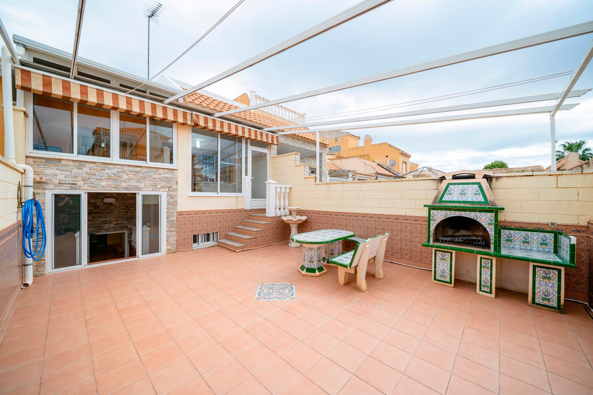 For sale - 2 Bedroom 2 Bathroom House - Townhouse in Rojales - Ciudad Quesada  - Alicante