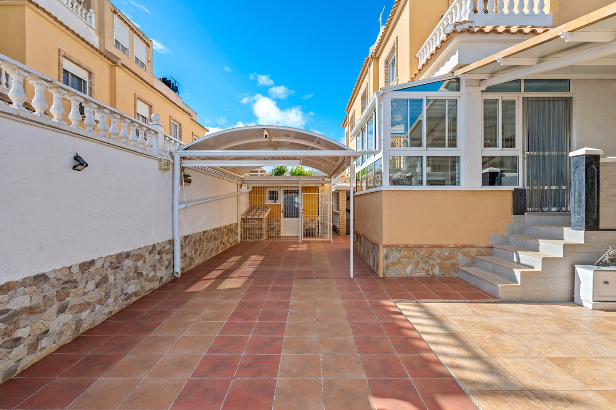 For sale - 5 Bedroom 3 Bathroom Apartment - Duplex in Rojales - Ciudad Quesada  - Alicante