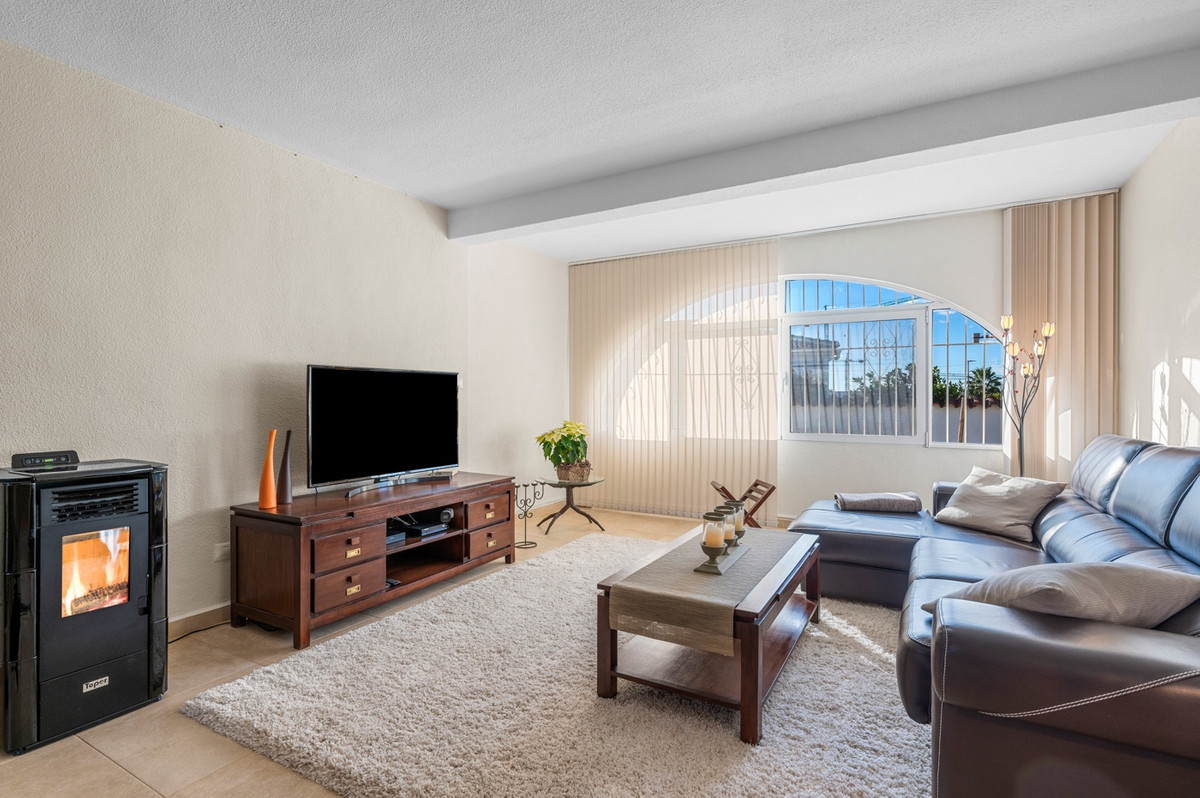 For sale - 3 Bedroom 2 Bathroom House - Detached Villa in Rojales - Rojales Centro  - Alicante