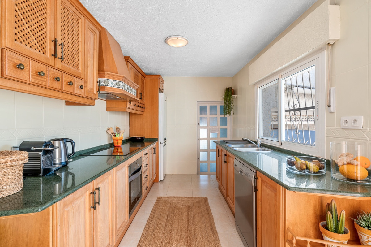 For sale - 3 Bedroom 2 Bathroom House - Detached Villa in Rojales - Rojales Centro  - Alicante