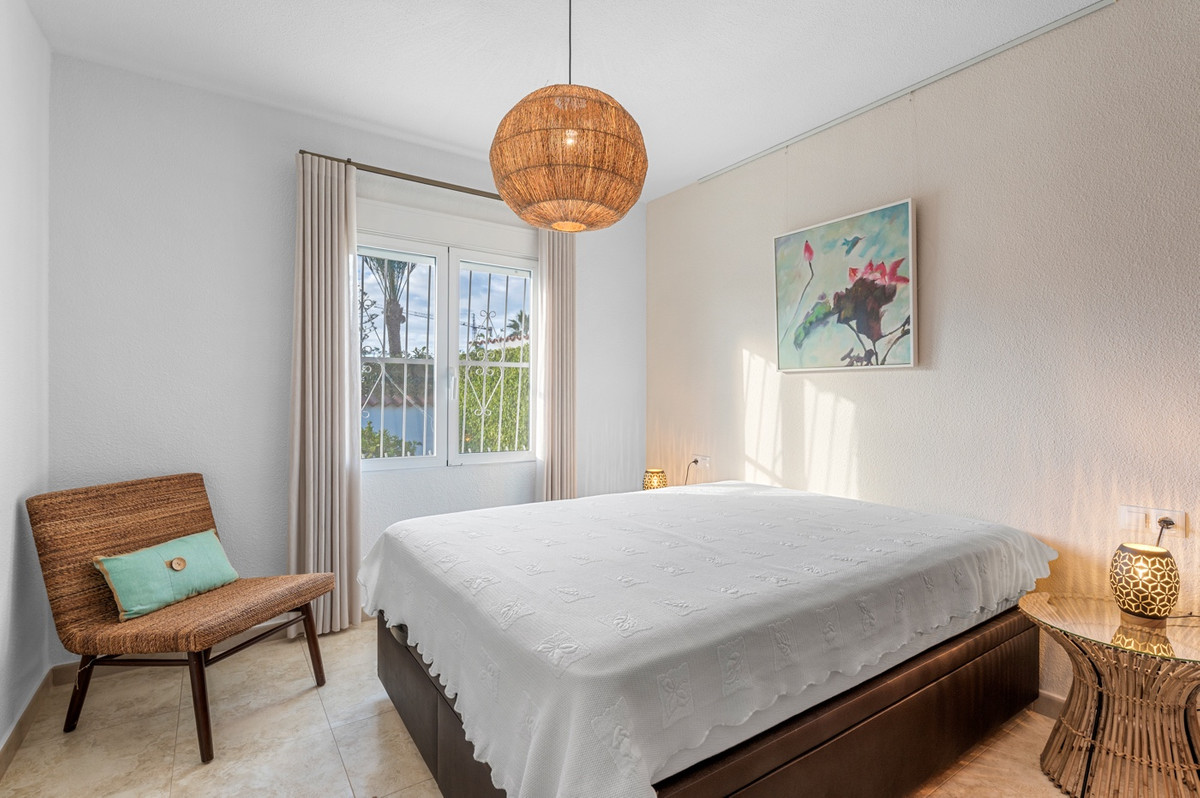 For sale - 3 Bedroom 2 Bathroom House - Detached Villa in Rojales - Rojales Centro  - Alicante