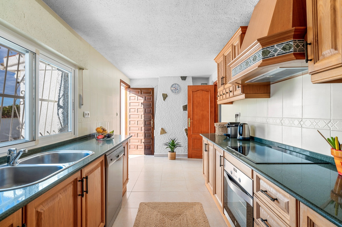 For sale - 3 Bedroom 2 Bathroom House - Detached Villa in Rojales - Rojales Centro  - Alicante