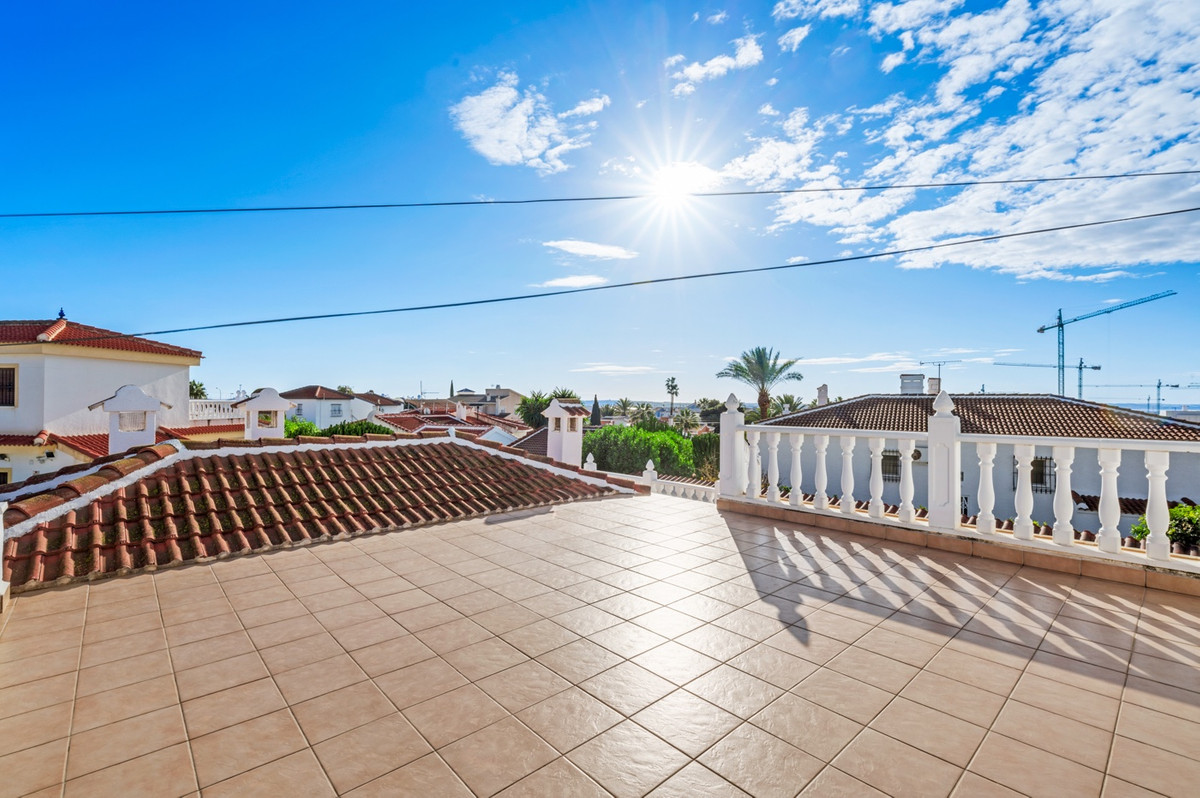 For sale - 3 Bedroom 2 Bathroom House - Detached Villa in Rojales - Rojales Centro  - Alicante