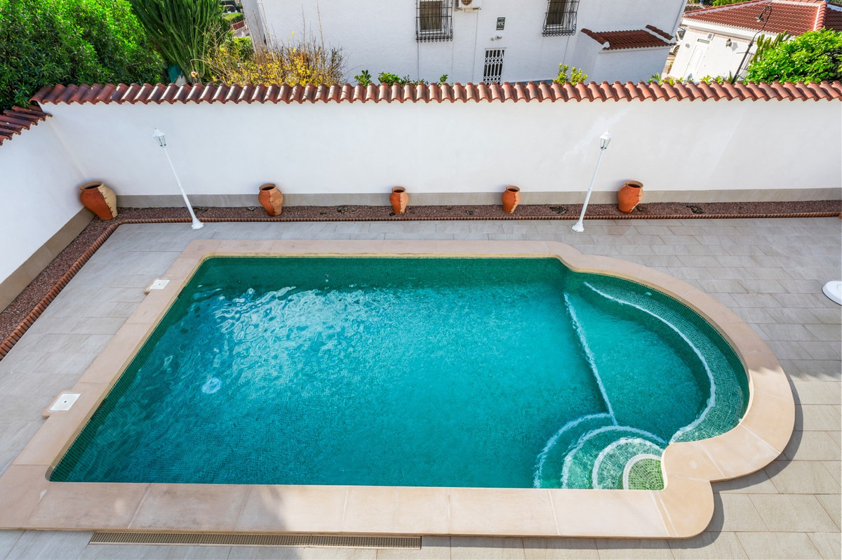 For sale - 3 Bedroom 2 Bathroom House - Detached Villa in Rojales - Rojales Centro  - Alicante