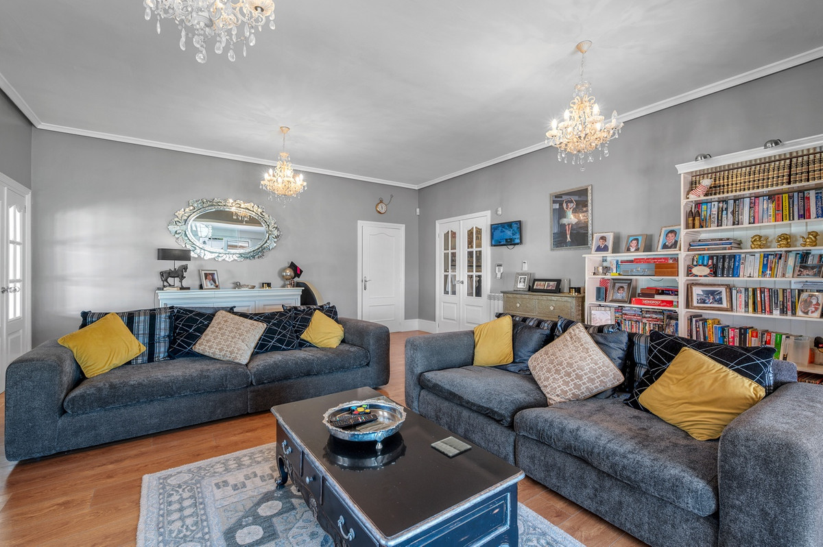 For sale - 6 Bedroom 3 Bathroom House - Finca - Cortijo in Almoradi - Almoradi Centro  - Alicante