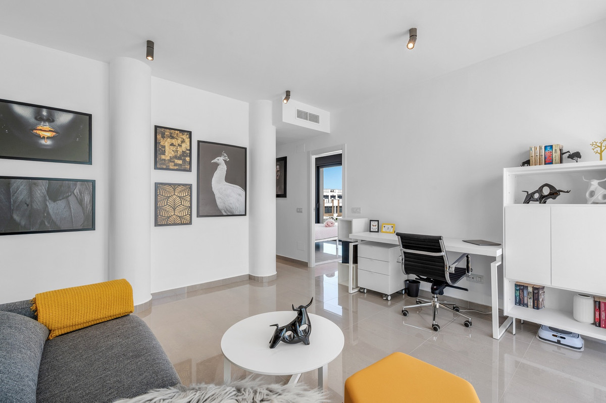 For sale - 4 Bedroom 3 Bathroom House - Detached Villa in Guardamar del Segura - Guardamar del Segura Centro  - Alicante