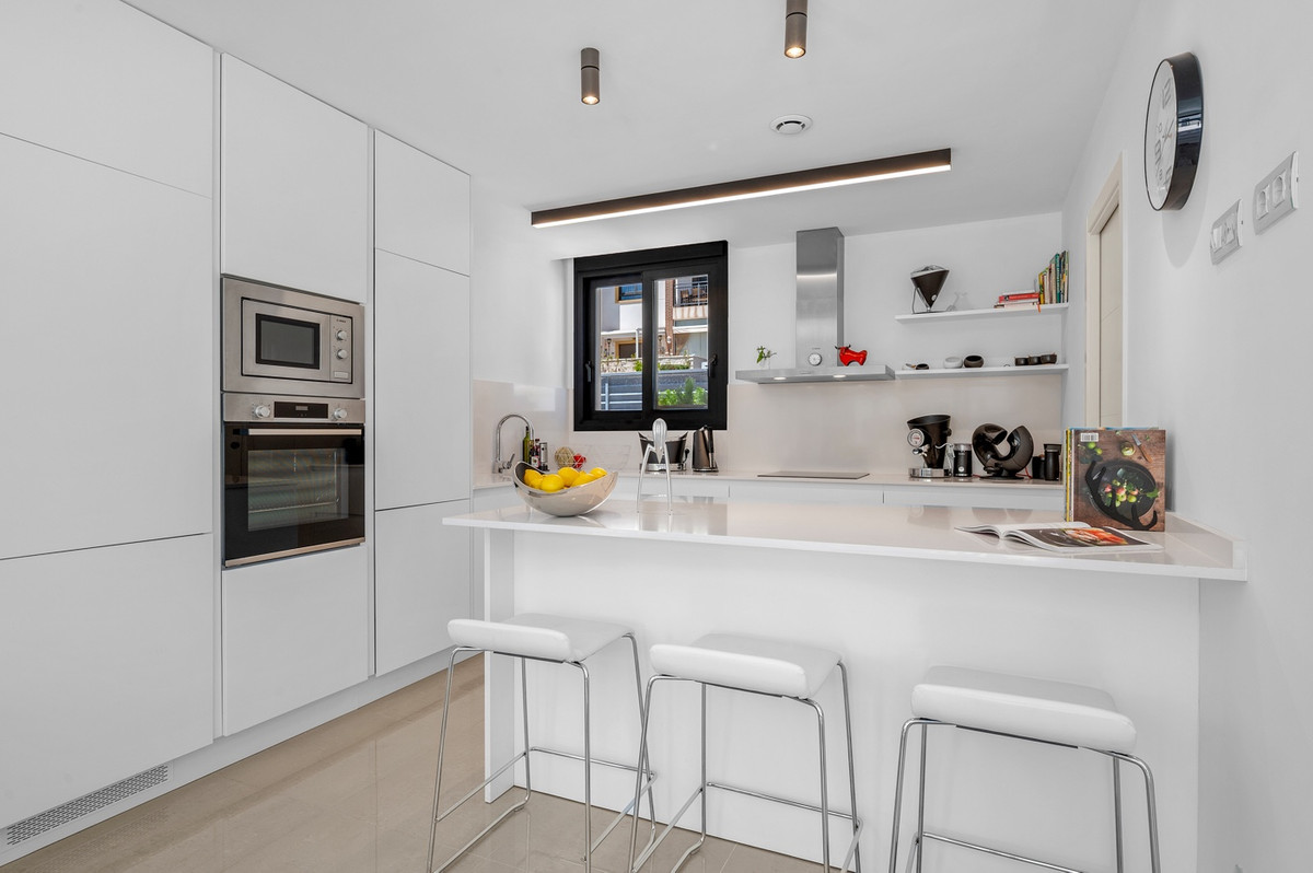 For sale - 4 Bedroom 3 Bathroom House - Detached Villa in Guardamar del Segura - Guardamar del Segura Centro  - Alicante