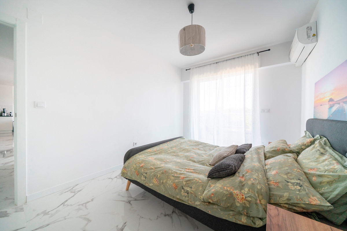 For sale - 2 Bedroom 2 Bathroom Apartment - Middle Floor Apartment in Orihuela - Punta Prima  - Alicante