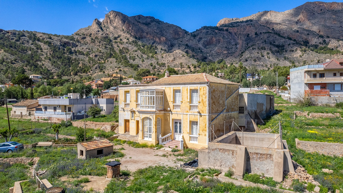 For sale - 7 Bedroom 1 Bathroom House - Finca - Cortijo in Orihuela - Orihuela Centro  - Alicante
