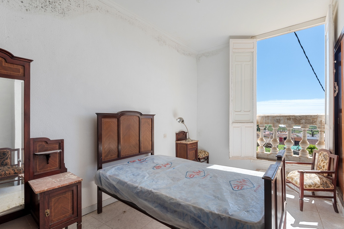 For sale - 7 Bedroom 1 Bathroom House - Finca - Cortijo in Orihuela - Orihuela Centro  - Alicante