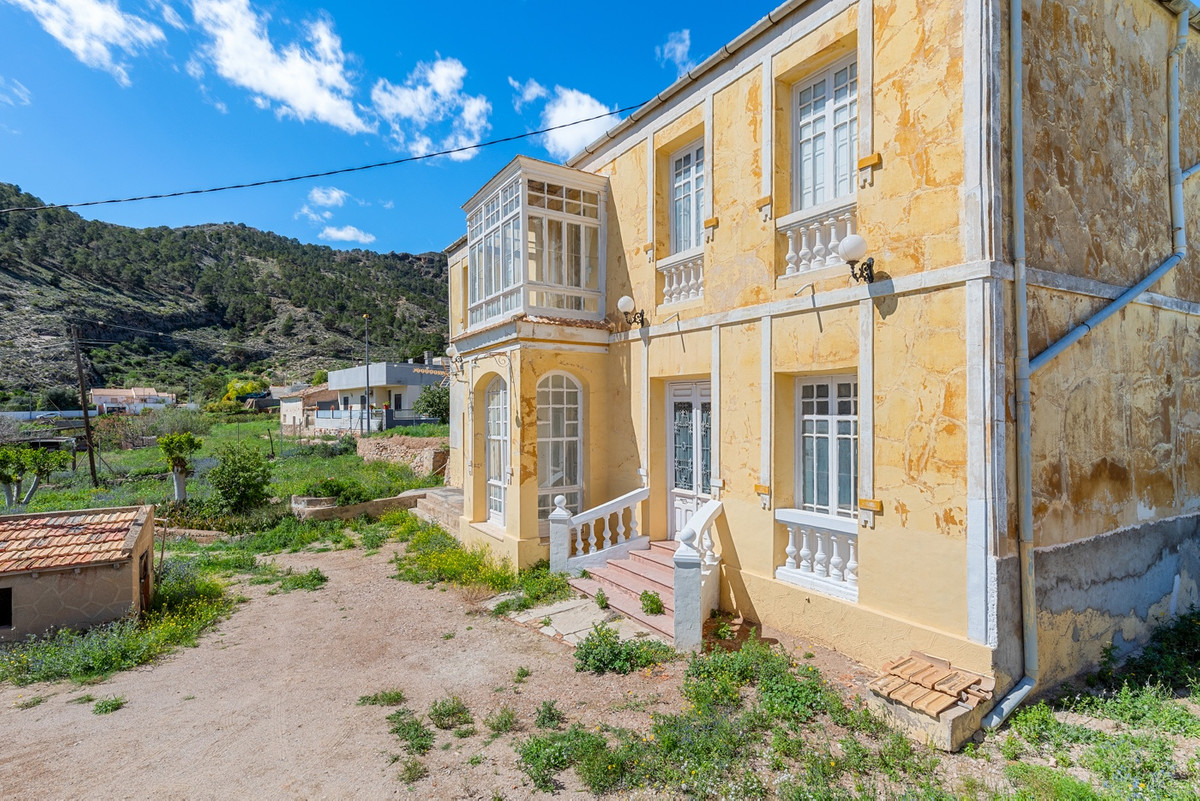 For sale - 7 Bedroom 1 Bathroom House - Finca - Cortijo in Orihuela - Orihuela Centro  - Alicante