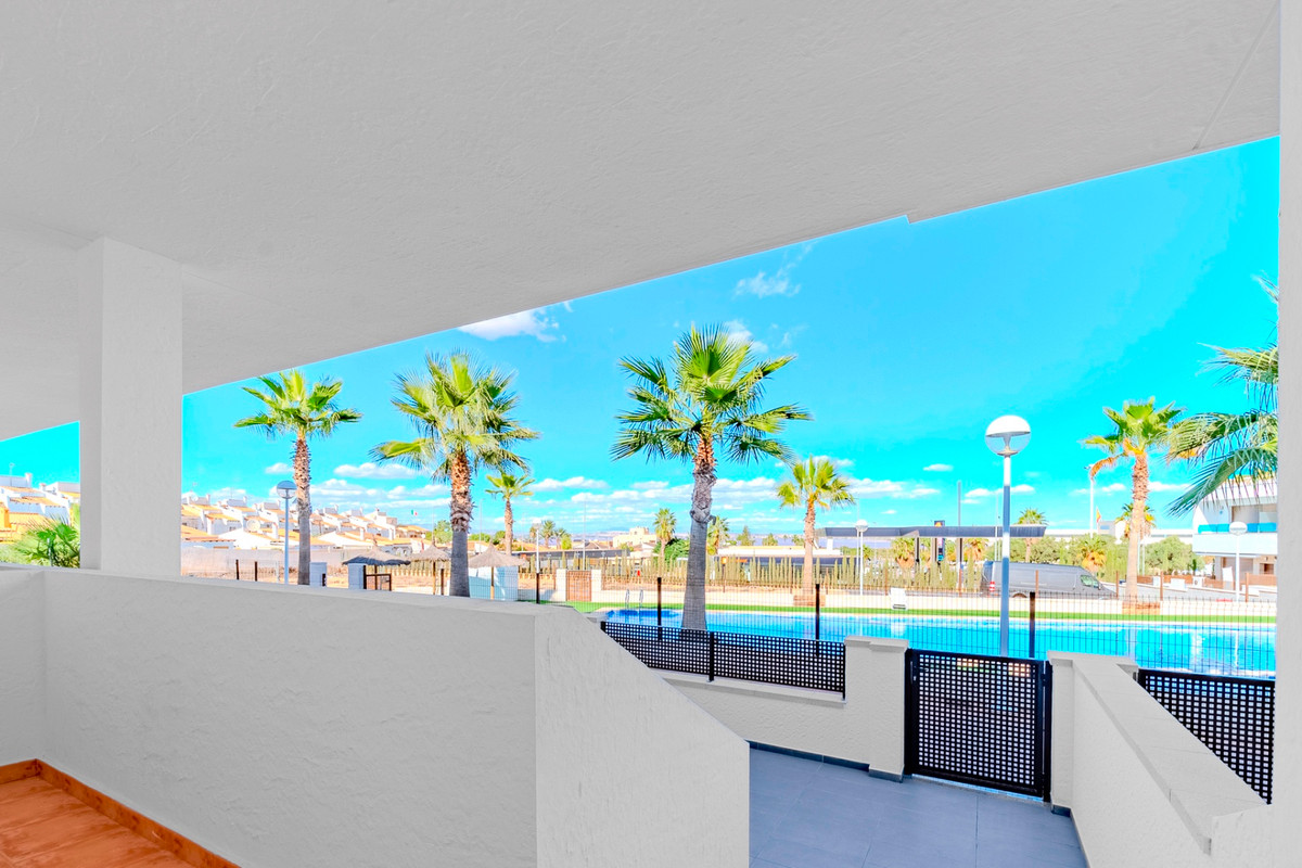 For sale - 3 Bedroom 2 Bathroom House - Townhouse in Orihuela - Los Balcones  - Alicante